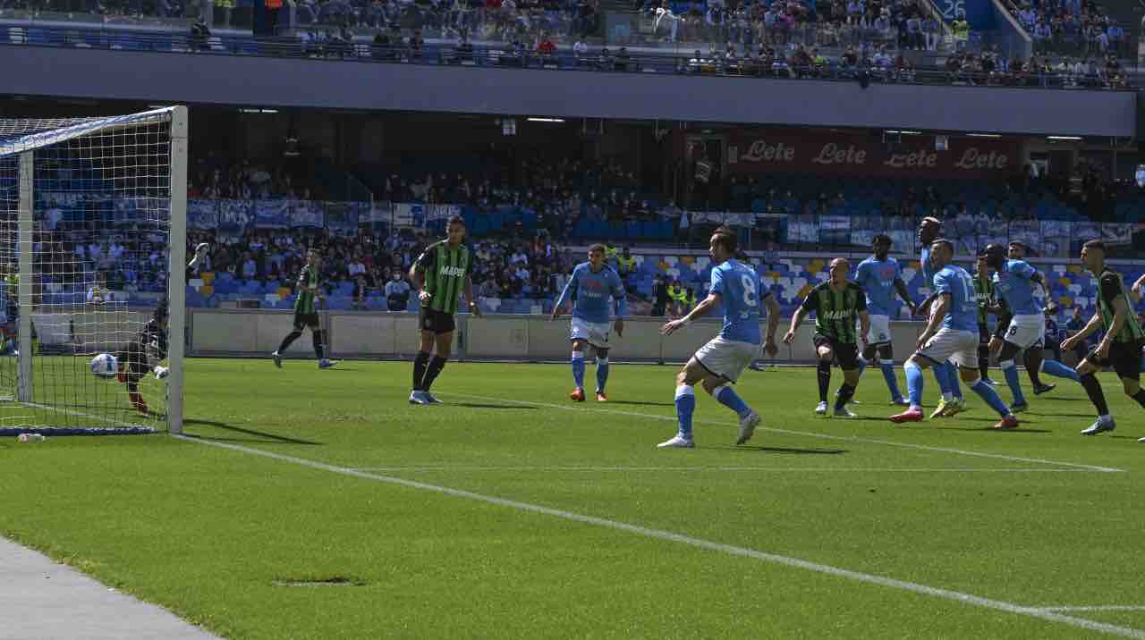 Napoli in campo contro il Sassuolo