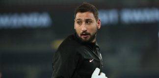 Donnarumma si gira