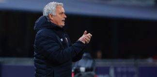 Roma, Mourinho applaude