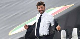 Juventus, il presidente Agnelli ride in tribuna