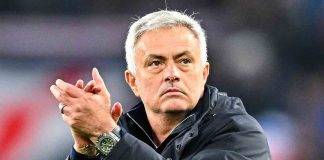 Roma, Mourinho applaude