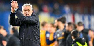 Roma, Mourinho applaude