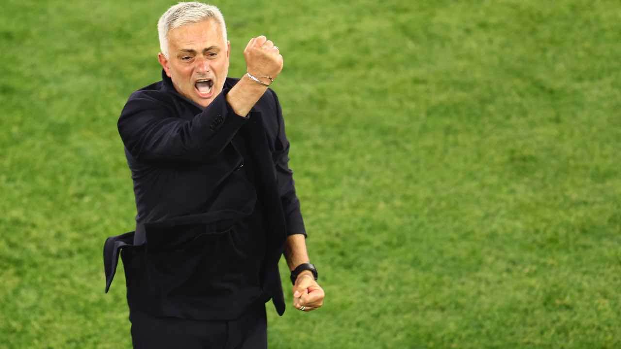 Roma,Mourinho esulta