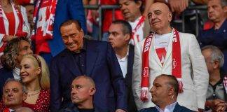 Berlusconi e Galliani sorridono