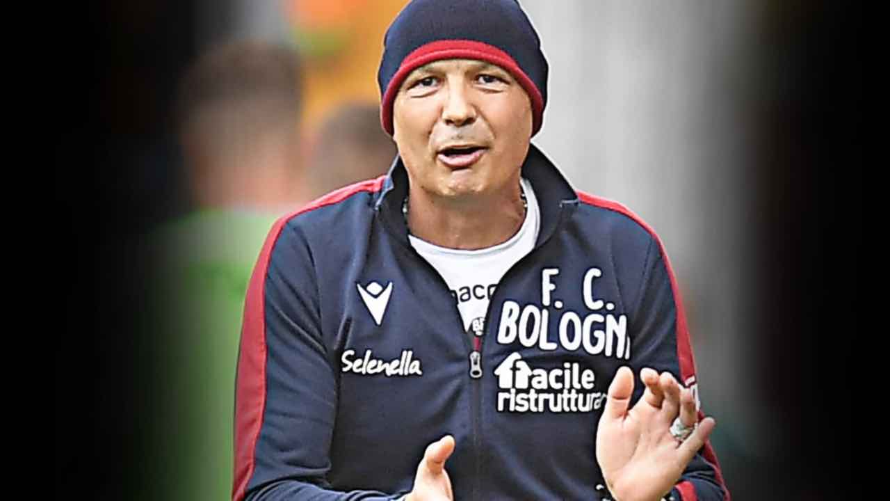 Bologna, Mihajlovic osserva