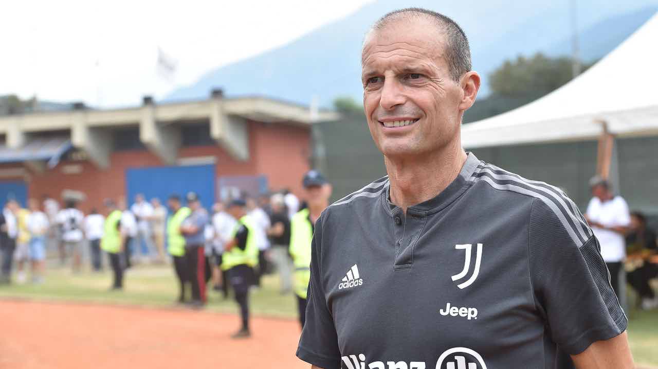 Juve, Allegri sorride