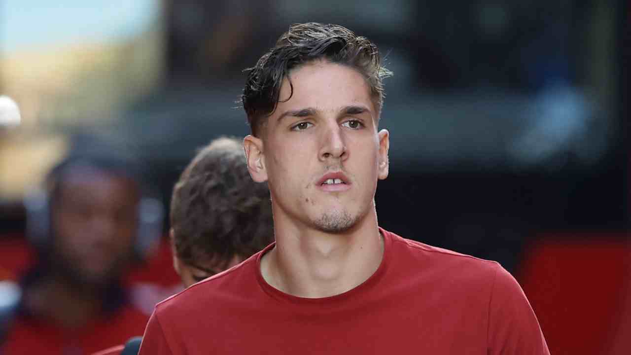 Zaniolo con la maglia della Roma