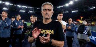 Roma, Mourinho applaude