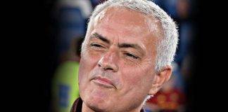 Roma, Mourinho sorride