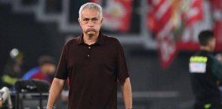 Roma, Mourinho sbuffa