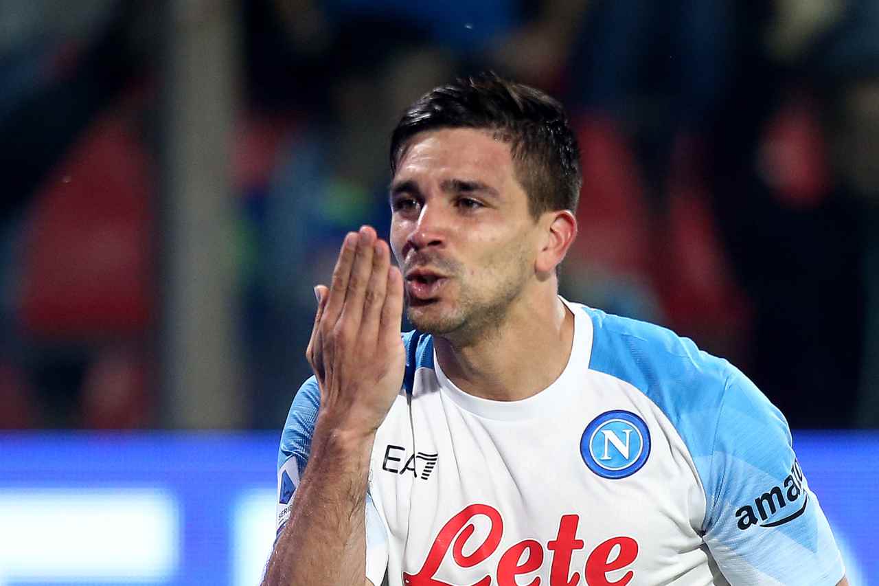 giovanni simeone esulta gol napoli cremonese