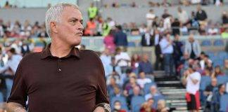 Roma, Mourinho a bordo campo