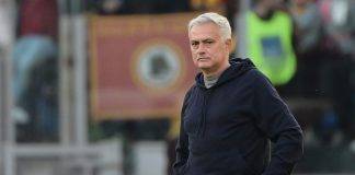 Roma, Mourinho osserva