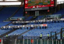 Roma Udinese tifosi contestazione striscione De Rossi