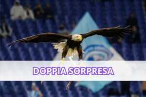 l'aquila Olimpia che vola sullo stadio Olimpico di Roma prima della partita della Lazio