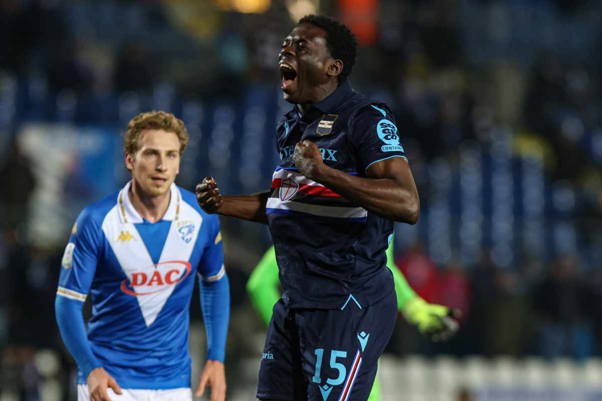 Ebenezer Akinsanmiro della Sampdoria esulta dopo il gol contro il Brescia