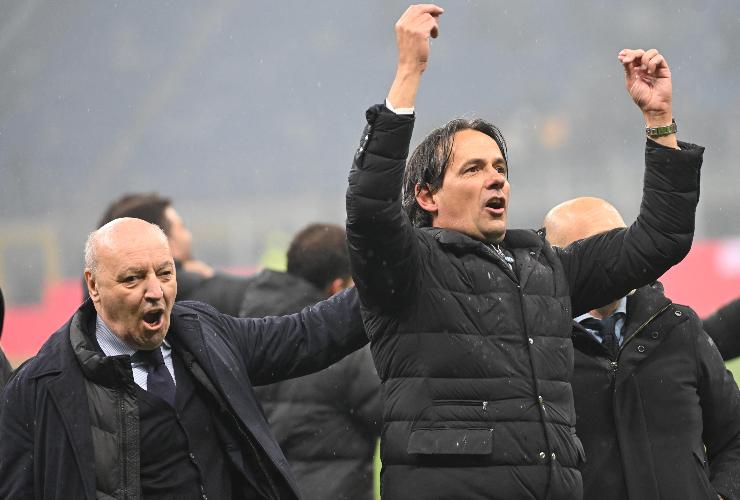 Marotta e Simone Inzaghi esultano in campo