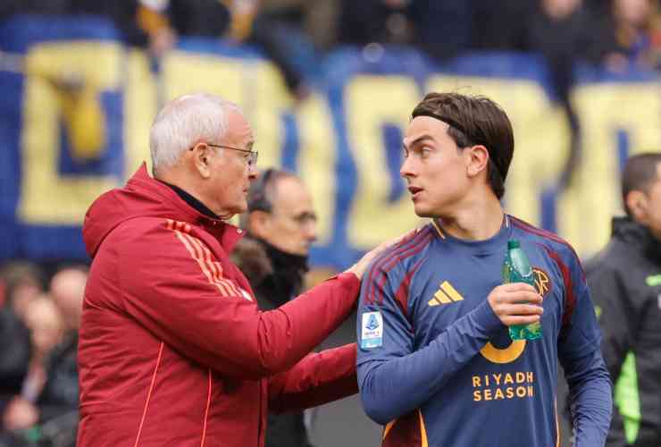 Paulo Dybala con il suo allenatore Claudio Ranieri 