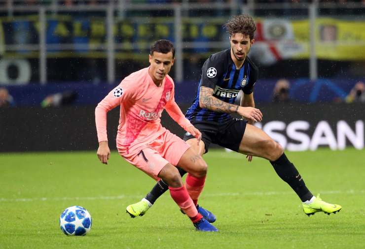 Philippe Coutinho in azione con il Barcellona contro l'Inter