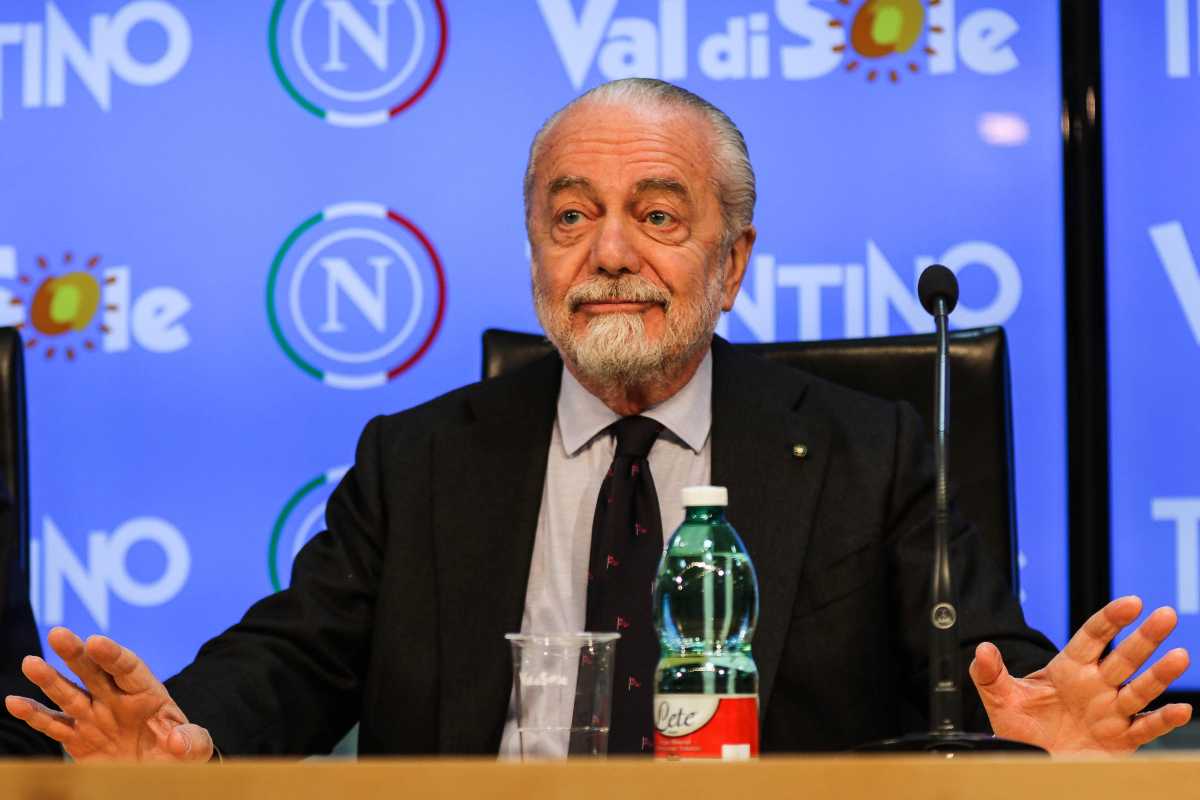 Aurelio De Laurentiis, presidente del Napoli, durante una conferenza stampa