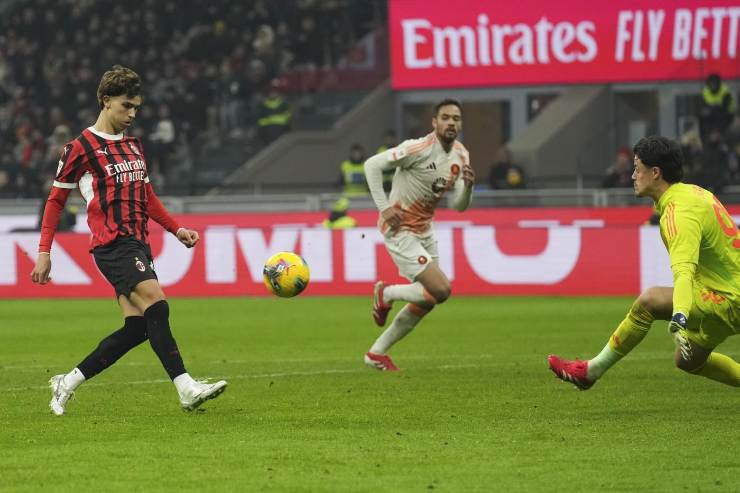 Joao Felix realizza il gol del 3-1 contro la Roma