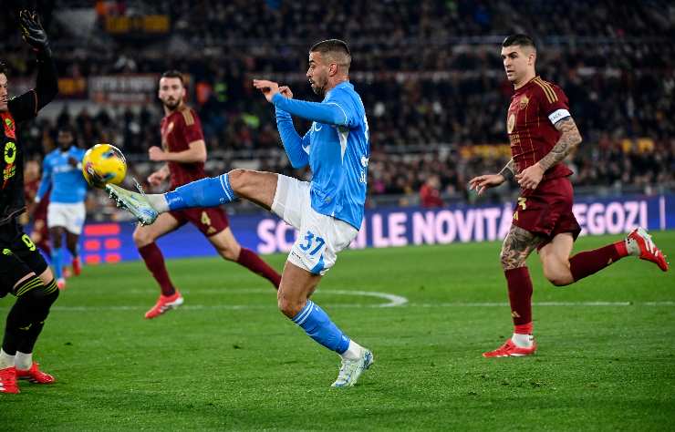 Leonardo Spinazzola, il pallonetto alla Roma per gol del Napoli