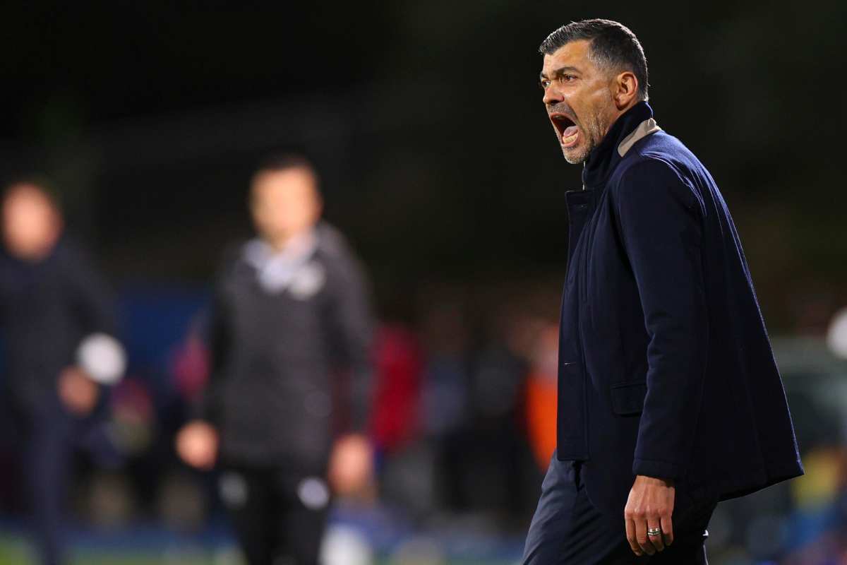 Sergio Conceicao mentre urla ai suoi calciatori