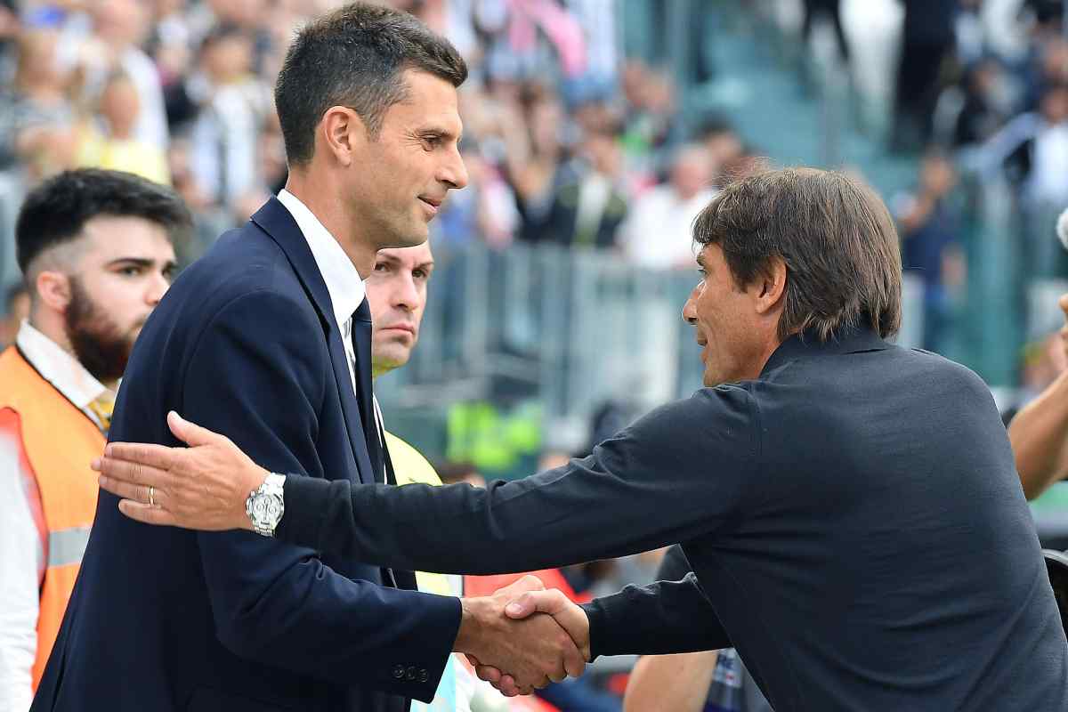 Thiago Motta e Antonio Conte si stringono la mano