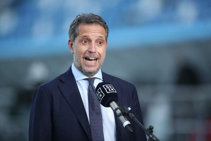 Fabio Paratici durante un'intervista a DAZN