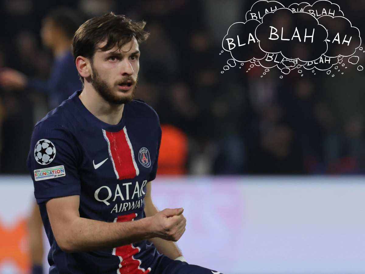 Kvicha Kvaratskhelia con la maglia del Paris Saint Germain