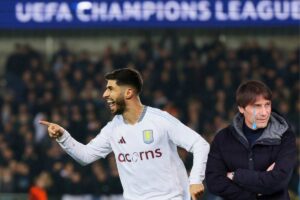 Marco Asensio esulta dopo un gol ed Antonio Conte piange